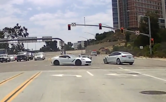 [ACCIDENT] C7 Corvette Broadsided by a Red Light Running Tesla Model 3