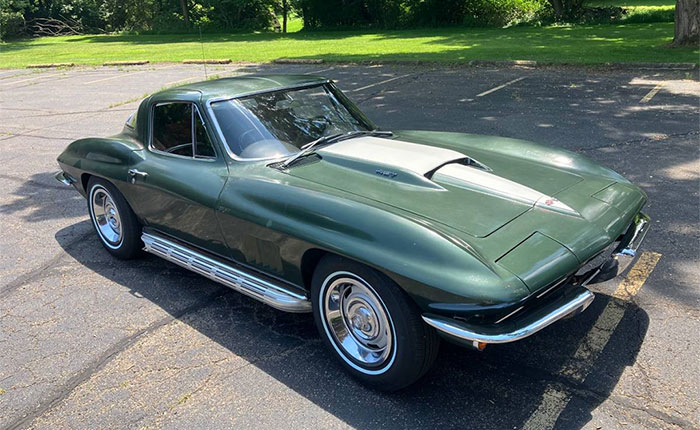 Corvettes for Sale: 1967 Corvette Coupe with Original Tri-Power 427/400 L68 Offered on Craigslist
