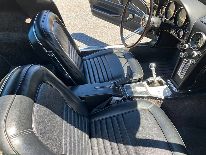 Corvettes for Sale: 1967 Corvette Coupe with Original Tri-Power 427/400 L68 Offered on Craigslist