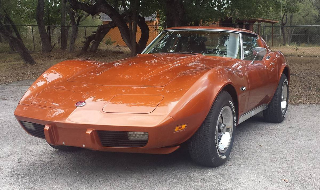 Corvettes for Sale: Orange 1975 Coupe with a 4-Speed Offered on Craigslist