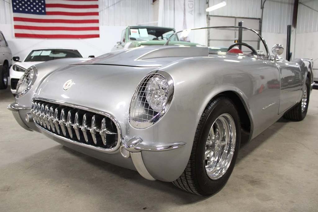 Corvettes for Sale: V8-Powered 1953 Corvette Replica Offered on eBay