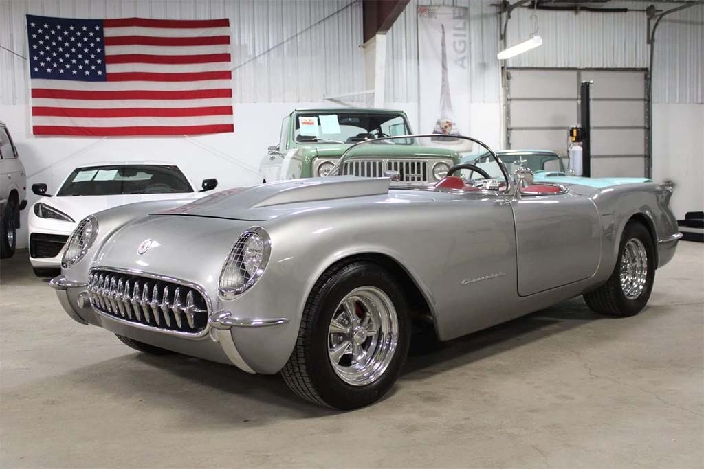 Corvettes for Sale: V8-Powered 1953 Corvette Replica Offered on eBay