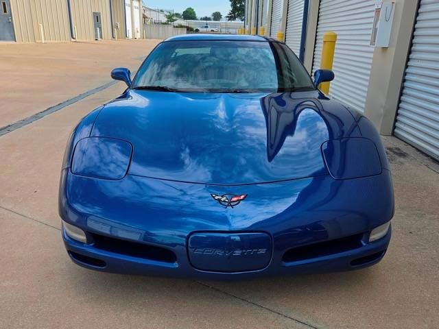 Corvettes for Sale: Electron Blue 2002 Corvette Coupe Offered on Craigslist