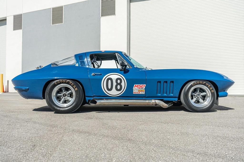 Corvettes for Sale: Street Legal 1965 Corvette Coupe SCCA/Trans Am Race Car on BaT