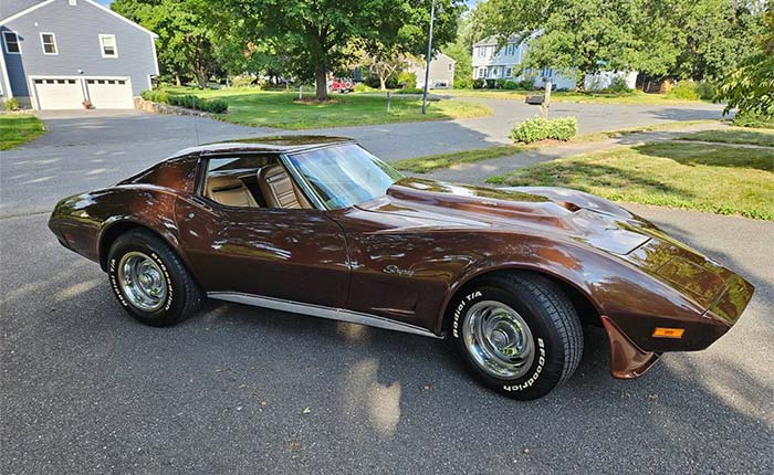 Corvettes for Sale: 28K-Mile 1974 Corvette Optioned With a 454 V8 and a 4-Speed Manual on Craigslist