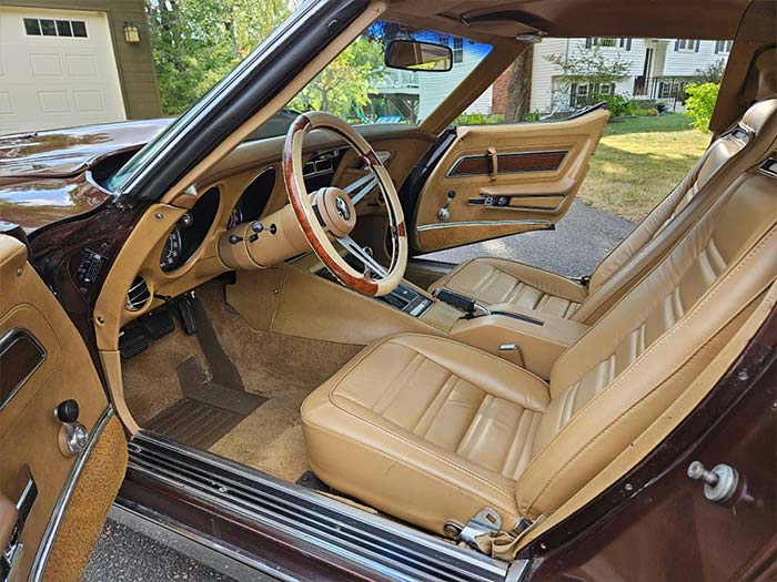 Corvettes for Sale: 1974 Corvette 454 V8 and a 4-Speed Manual on Craigslist