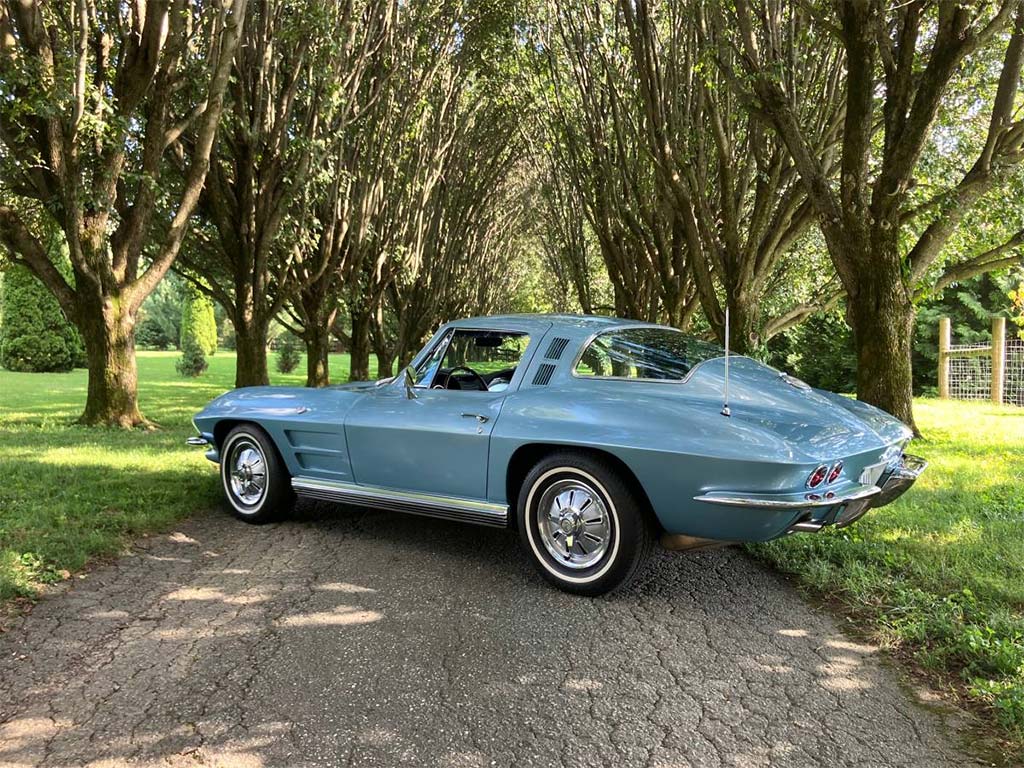Corvettes for Sale: 39K-Mile 1965 Corvette Sting Ray Sport Coupe on Craigslist