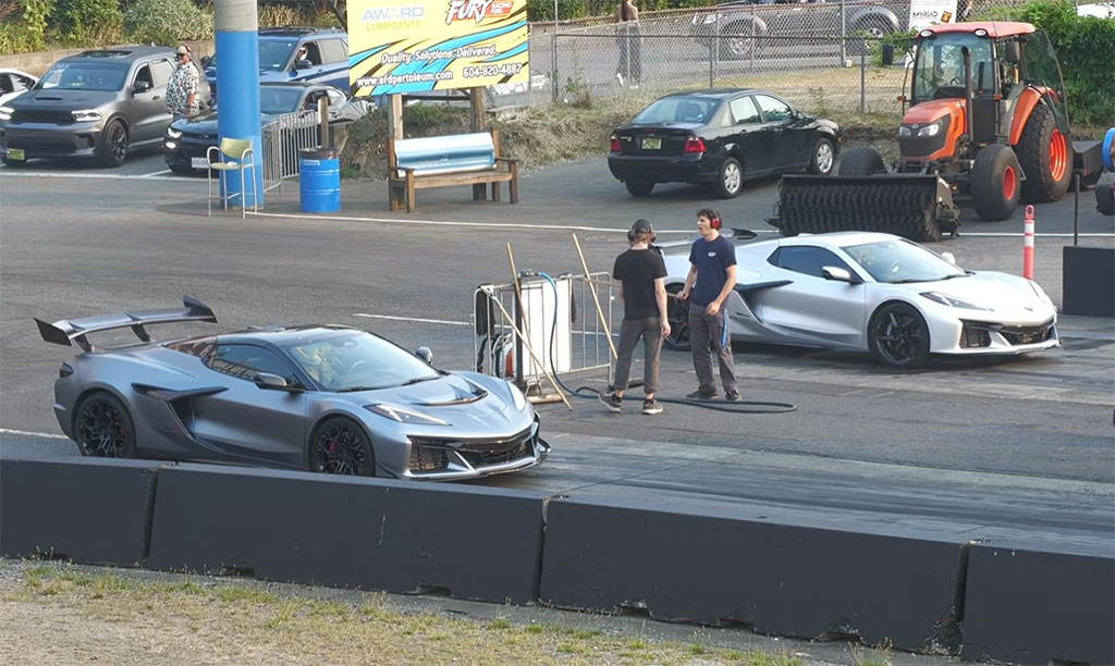 [VIDEO] Corvette E-Ray Takes on the ZR1 in Quarter‑Mile Battle