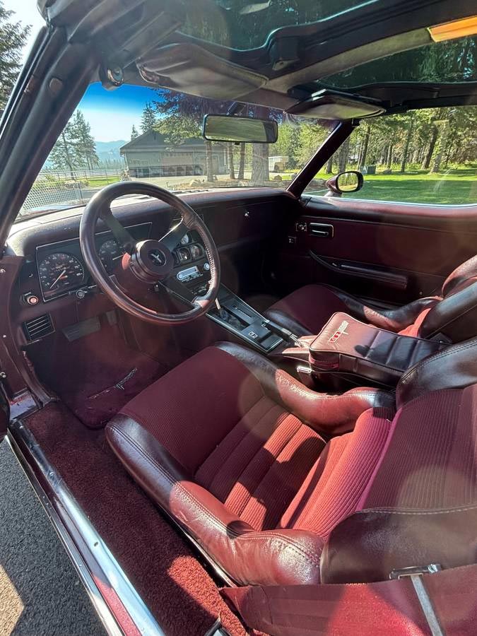 Corvettes for Sale: 17K-Mile 1980 Corvette with L82