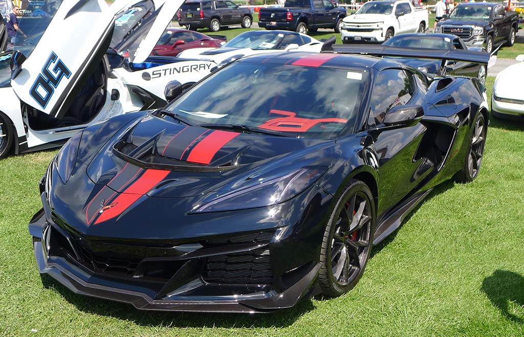 [PICS] The Striped Corvettes of Corvettes at Carlisle
