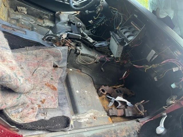 Corvettes for Sale: 1972 Corvette Project Offered for $6,500 on eBay