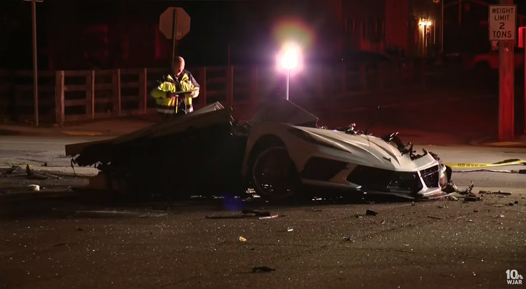 [ACCIDENT] Corvette Driver in Critical Condition as C8 Splits in Half in High-Speed Crash
