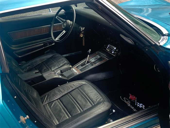 Corvettes for Sale: 21K-Mile 1972 Corvette Offered in Rare Bryar Blue on Craigslist