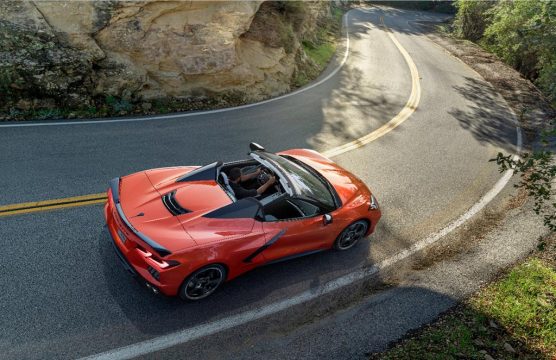 OFFICIAL: Chevrolet Introduces First Hardtop Corvette Convertible