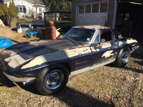 Corvettes for Sale: Matching Numbers 1963 Corvette Split-Window with Factory Air