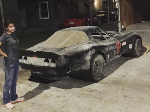 [VIDEO] Genius Garage Sells Winning 1969 Corvette Greenwood Racer to 25-Year-Old Mechanic