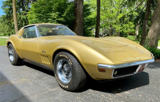 1969 Corvette For Sale Spent Entire Life with GM Employee Who Designed the C3 Door Handles