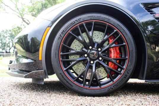 Hundreds of C7 Corvette Owners Join Class Action Lawsuit Against GM Over Defective Wheels