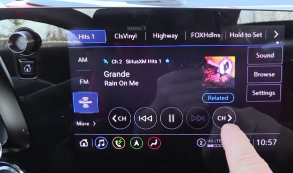 [VIDEO] Check Out These New Features On The 2021 Corvette