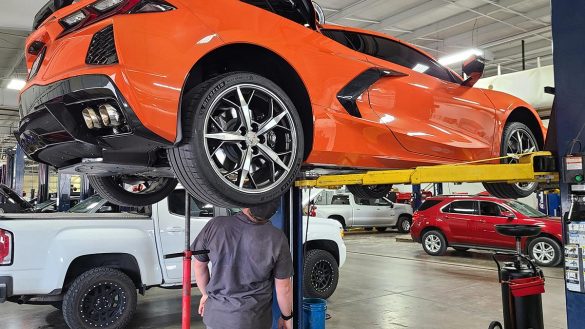 Chevrolet Clarifies C8 Corvette&rsquo;s First Service Visit Extension