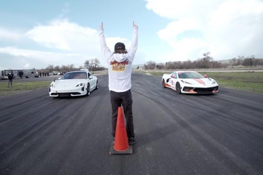[VIDEO] Electric Porsche Taycan vs Emelia Hartford&rsquo;s World Record C8 Corvette