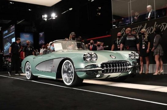 [PICS] Kevin Hart Pays $825K for a ‘Mint’ 1959 Corvette Restomod at Barrett-Jackson Scottsdale