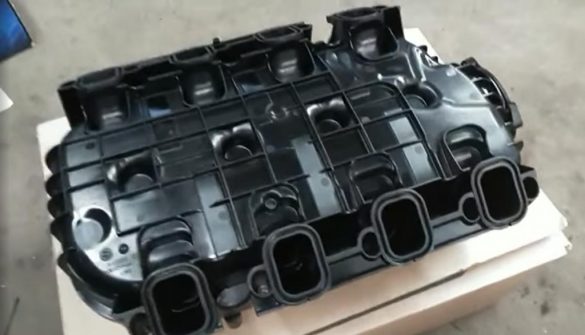 [VIDEO] The Corvette Mechanic Paul Koerner Receives a New Intake Manifold for His C8 Engine Swap