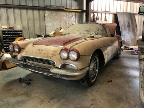 Corvettes for Sale: 1961 Fuelie Corvette Barn Find Buried in a Garage Since 1980