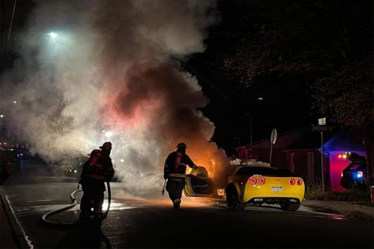 [ACCIDENT] C6 Corvette Z06 Catches Fire in Hellertown, PA