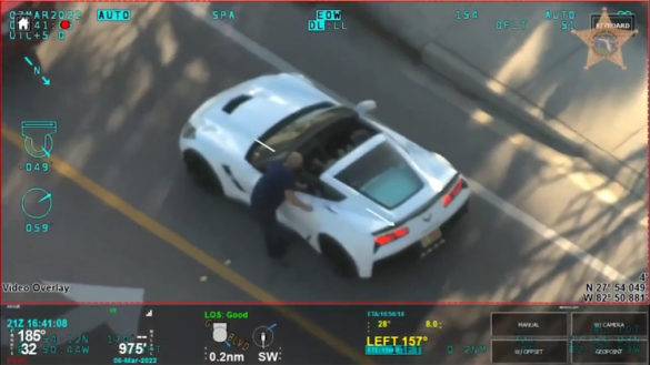 C7 Corvette Grand Sport Driver Hits the Gas to Avoid Being Carjacked in Florida