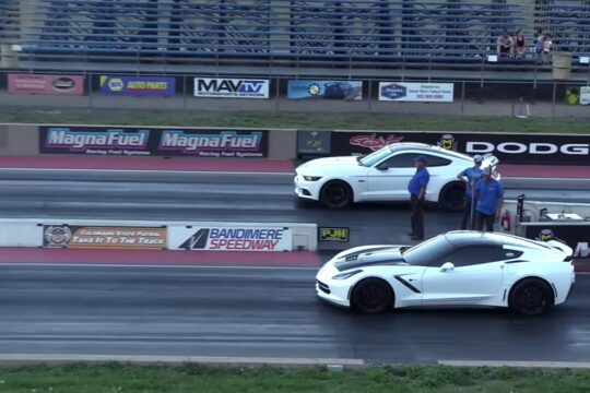 [VIDEO] Mustang GT Takes on a C7 Corvette Stingray at the Drag Strip