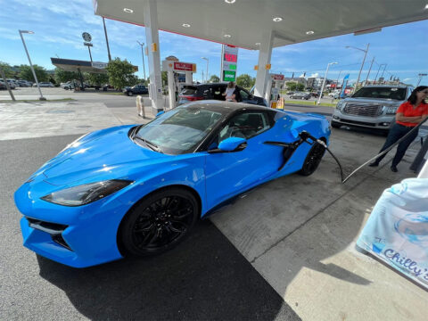 [SPIED] First Look at the 2023 Corvette Z06 in Rapid Blue