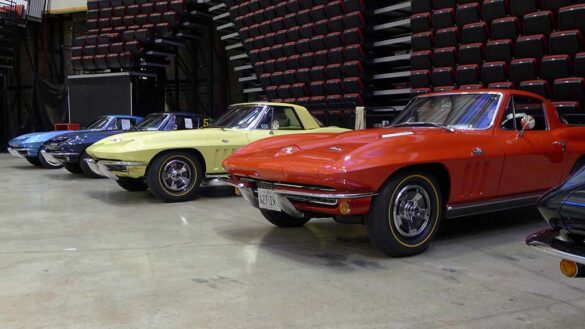 [GALLERY] Midyear Monday! 50th Anniversary Bloomington Gold Edition