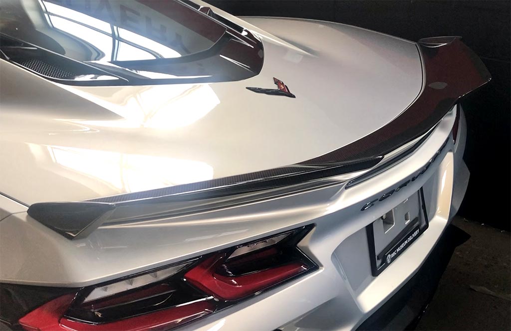 [PICS] First Look at the Z06 Accessory Spoiler in Visible Carbon Fiber