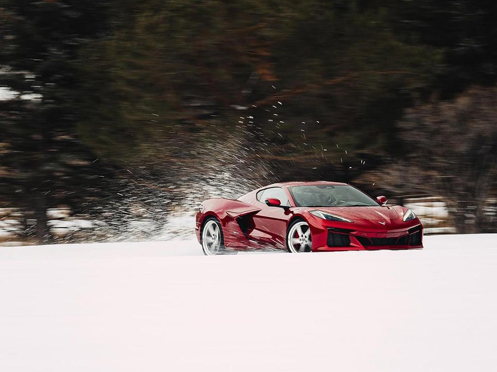 [VIDEO] More Corvette E-Ray Ice Racing from Mobil 1 - Corvette: Sales ...