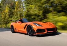 Corvettes for Sale: A 777-Mile 2019 ZR1 Sets BaT Record While Its 3,400-Mile Twin Tries to Capitalize Corvettes for Sale: A 777-Mile 2019 ZR1 Sets BaT Record While Its 3,400-Mile Twin Tries to Capitalize