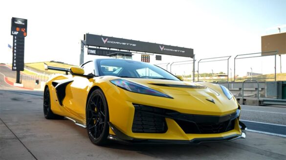 [VIDEO] The 2025 Corvette ZR1: A True Supercar