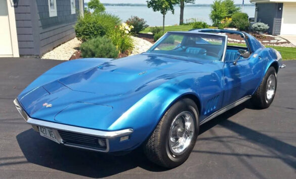 Corvettes for Sale: Two-Owner 1968 Corvette with 427/390 V8 Offered on Craigslist