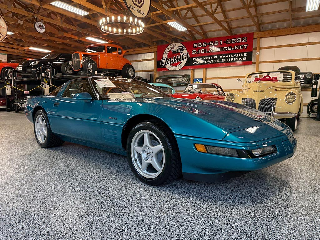 Corvettes for Sale We Can't Believe this Bright Aqua 1994 C4 ZR1 with