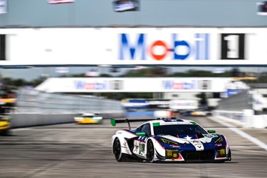 Corvette Racing at Sebring: Pushing Ahead