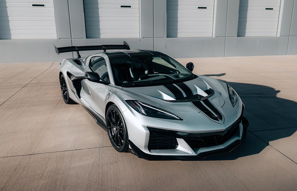 NONA_CORVETTE フォーム C8 Corvette ZR1 Vertical Lambo Door Kit | Eikon