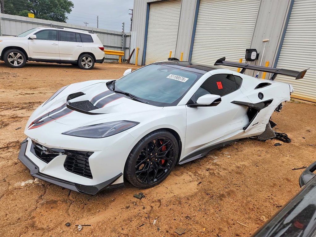 ACCIDENT] This Wrecked 2026 Corvette ZR1 is Waiting for You at