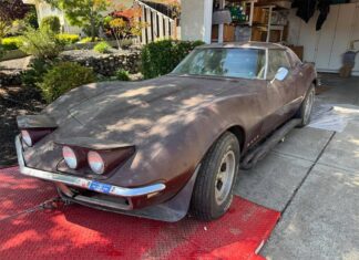 Corvettes for Sale: 1968 Corvette Project Buried for Years in a Garage Now Offered on Craigslist Corvettes for Sale: 1968 Corvette Project Buried for Years in a Garage Now Offered on Craigslist