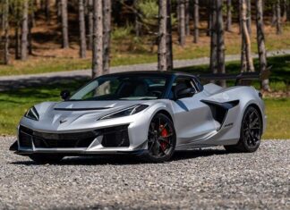 Corvette Values: 2026 Corvette ZR1X Quail Silver Limited Edition Sells at Mecum Indy for $605,000 Corvette Values: 2026 Corvette ZR1X Quail Silver Limited Edition Sells at Mecum Indy for $605,000