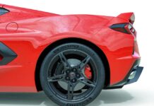ACS Composite Just Solved One of the C8 Corvette’s Biggest Flaws ACS Composite Just Solved One of the C8 Corvette's Biggest Flaws
