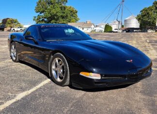 Corvettes for Sale: Senior-Owned 1998 Corvette with 42K Miles on VetteFinders.com Corvettes for Sale: Senior-Owned 1998 Corvette with 42K Miles on VetteFinders.com