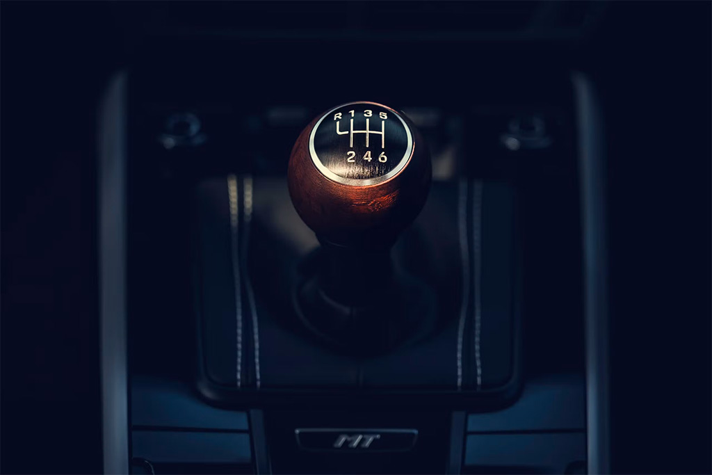 After Monterey Car Week, GM Better Have a Manual Transmission in Store for the C9 Corvette