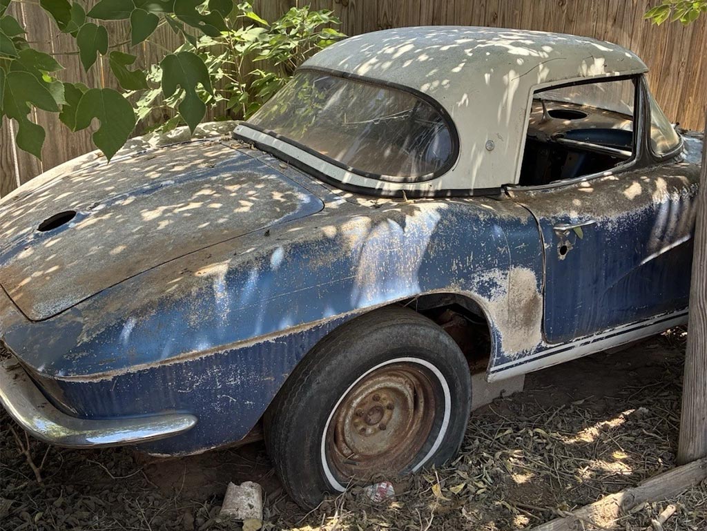 Corvettes for Sale: 1962 Corvette Project Car from the Backyard Offered on eBay