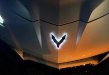Your First (and Maybe Last) Look at the Illuminated Front Crossed Flags Emblem Your First (and Maybe Last) Look at the Illuminated Front Crossed Flags Emblem